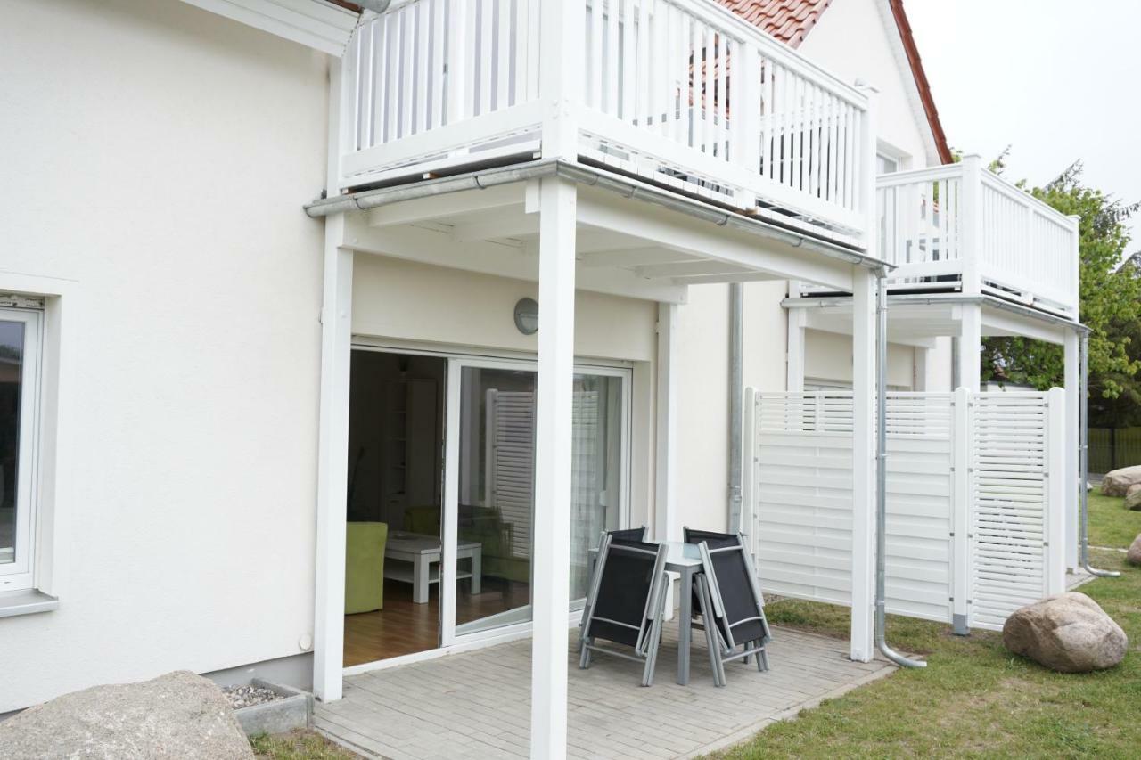 Ferienwohnungen Ruegen Findling Breege Exteriör bild