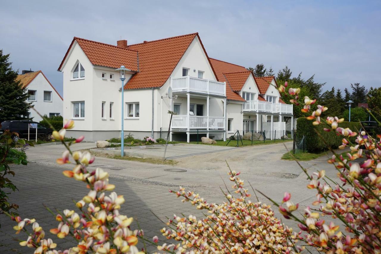 Ferienwohnungen Ruegen Findling Breege Exteriör bild